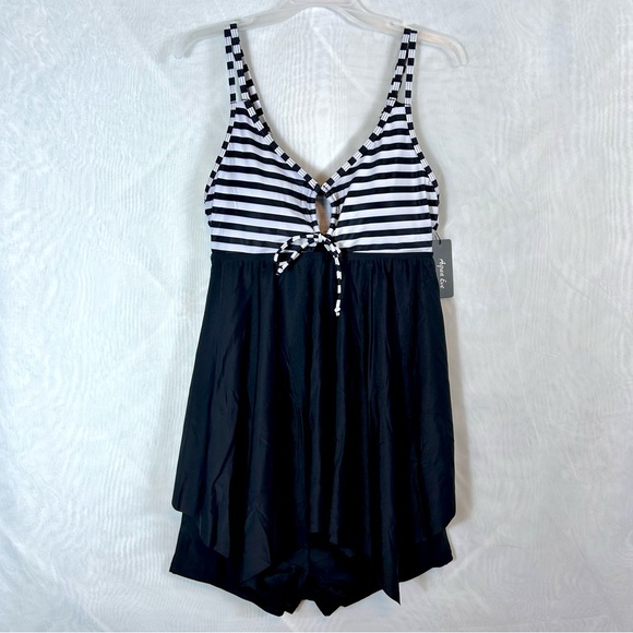 PREORDER- Black & White or Black & Aqua Hit the Pool 2 Pc Skirted Tankini Swimsuit